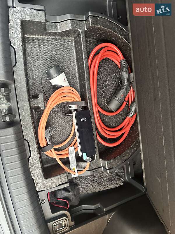 Внедорожник / Кроссовер Kia Niro 2020 в Луцке фото 21 Внедорожник / Кроссовер Kia Niro 2020 в Луцке