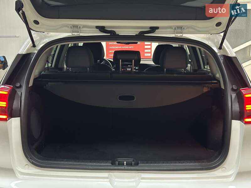 Внедорожник / Кроссовер Kia Niro 2021 в Львове