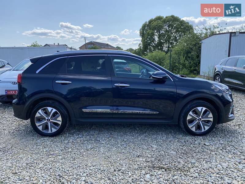 Позашляховик / Кросовер Kia Niro 2020 в Львові фото 15 Позашляховик / Кросовер Kia Niro 2020 в Львові