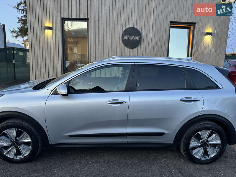Внедорожник / Кроссовер Kia Niro 2019 в Тернополе фото 4 Внедорожник / Кроссовер Kia Niro 2019 в Тернополе
