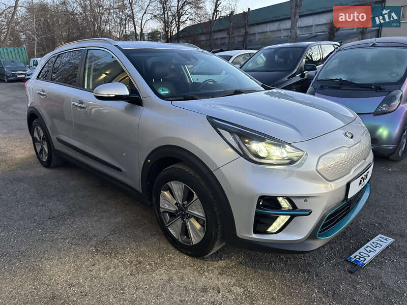 Внедорожник / Кроссовер Kia Niro 2019 в Тернополе фото 8 Внедорожник / Кроссовер Kia Niro 2019 в Тернополе