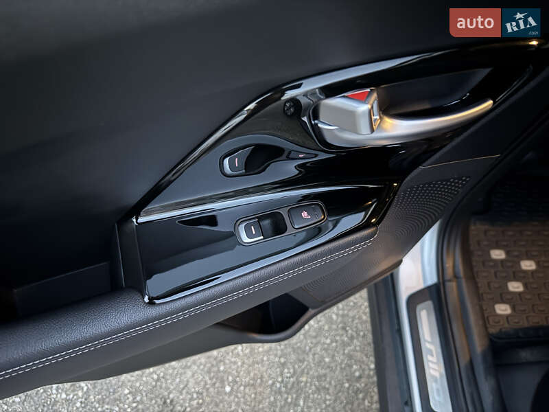 Внедорожник / Кроссовер Kia Niro 2019 в Тернополе фото 18 Внедорожник / Кроссовер Kia Niro 2019 в Тернополе