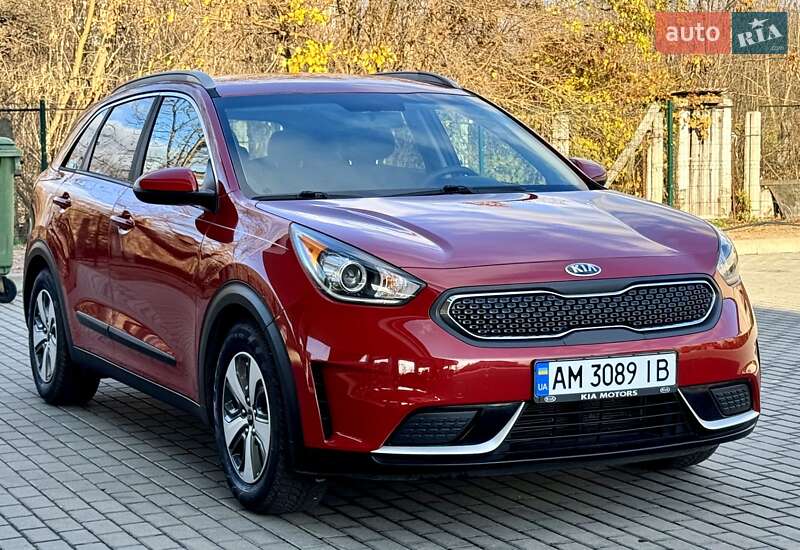 Внедорожник / Кроссовер Kia Niro 2017 в Житомире фото 19 Внедорожник / Кроссовер Kia Niro 2017 в Житомире