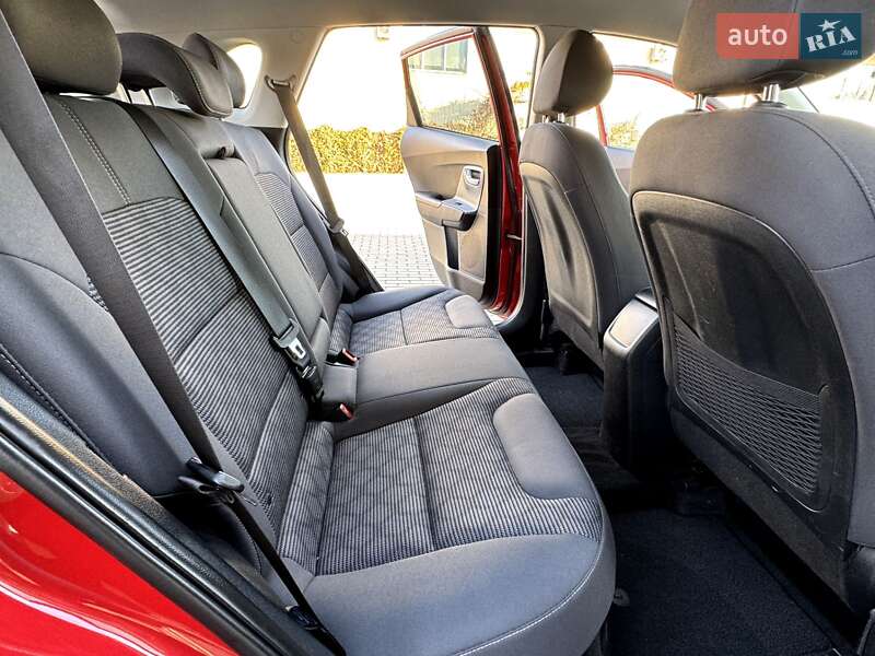 Внедорожник / Кроссовер Kia Niro 2017 в Житомире фото 27 Внедорожник / Кроссовер Kia Niro 2017 в Житомире