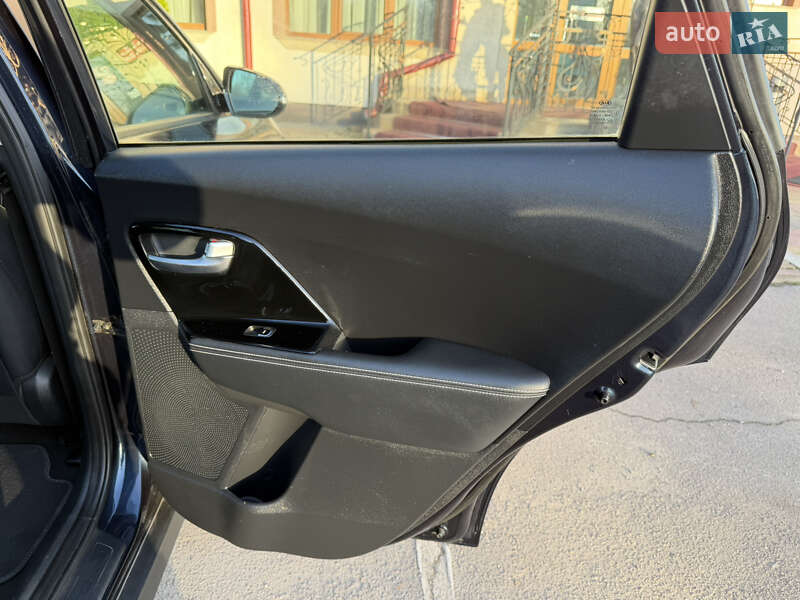 Внедорожник / Кроссовер Kia Niro 2020 в Тернополе