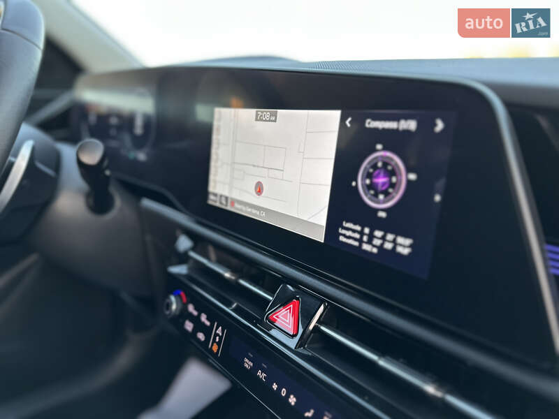 Внедорожник / Кроссовер Kia Niro 2024 в Дрогобыче