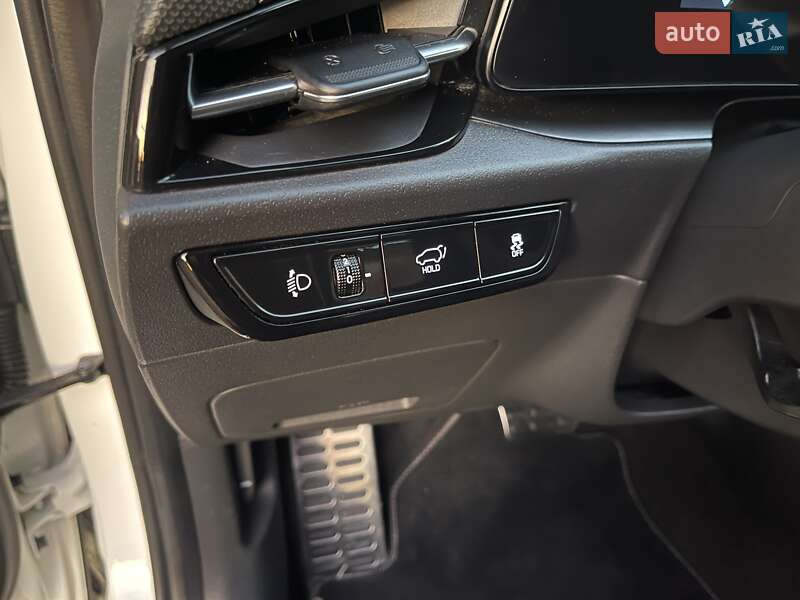 Позашляховик / Кросовер Kia Niro 2022 в Львові фото 29 Позашляховик / Кросовер Kia Niro 2022 в Львові