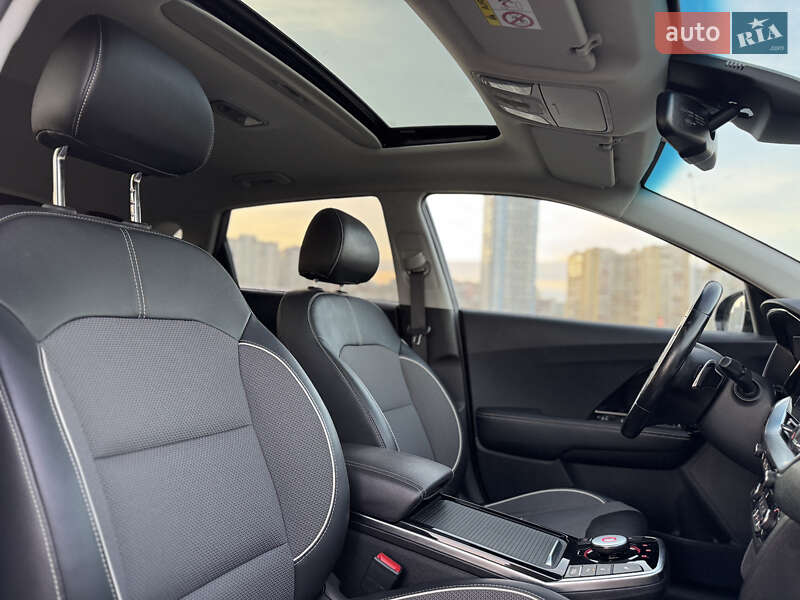Внедорожник / Кроссовер Kia Niro 2021 в Киеве