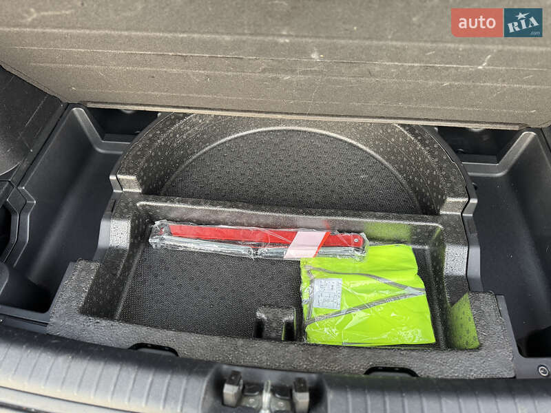 Внедорожник / Кроссовер Kia Niro 2021 в Киеве