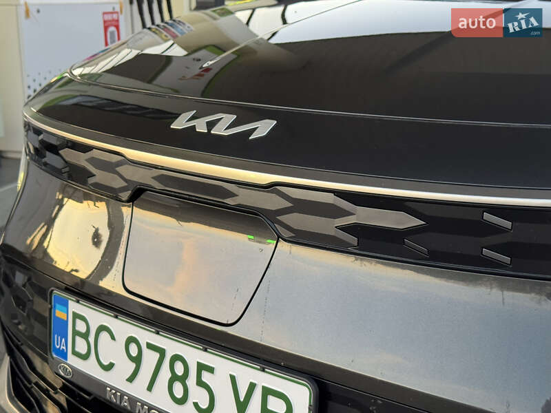 Внедорожник / Кроссовер Kia Niro 2024 в Дрогобыче