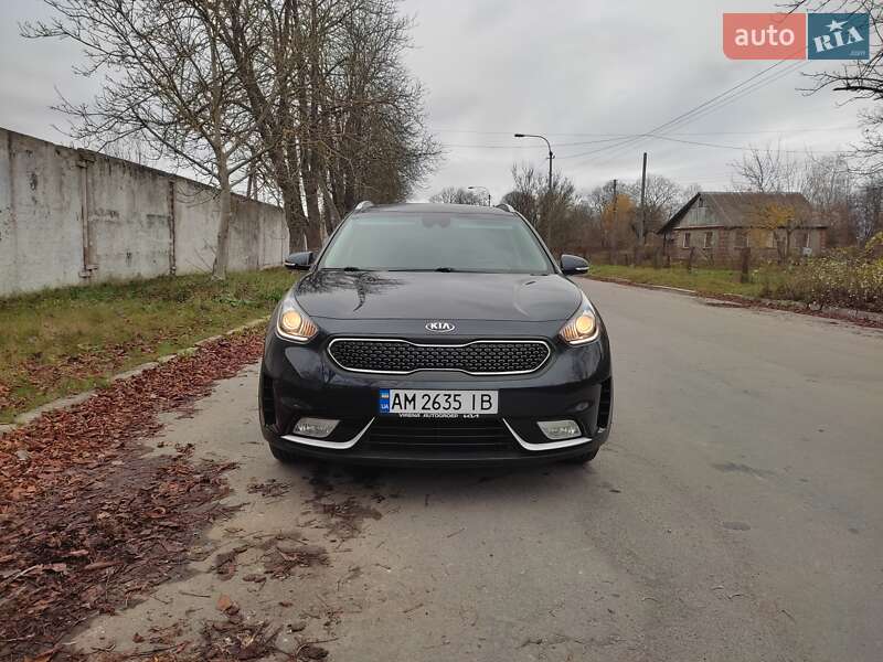 Позашляховик / Кросовер Kia Niro 2017 в Звягелі