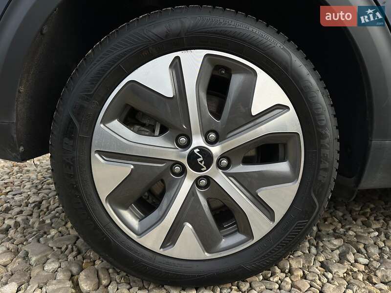 Позашляховик / Кросовер Kia Niro 2022 в Львові