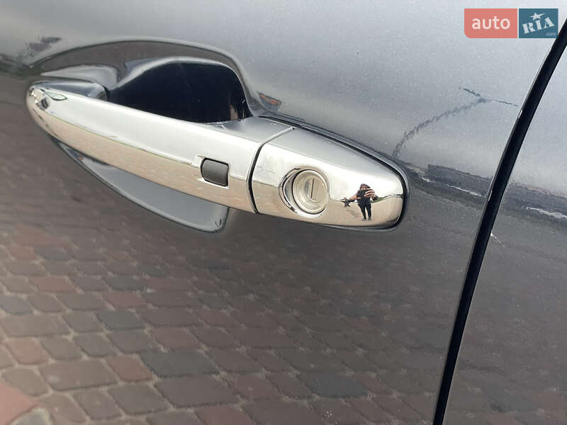 Позашляховик / Кросовер Kia Niro 2019 в Львові