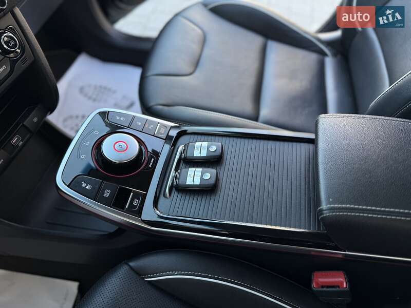 Внедорожник / Кроссовер Kia Niro 2020 в Дрогобыче