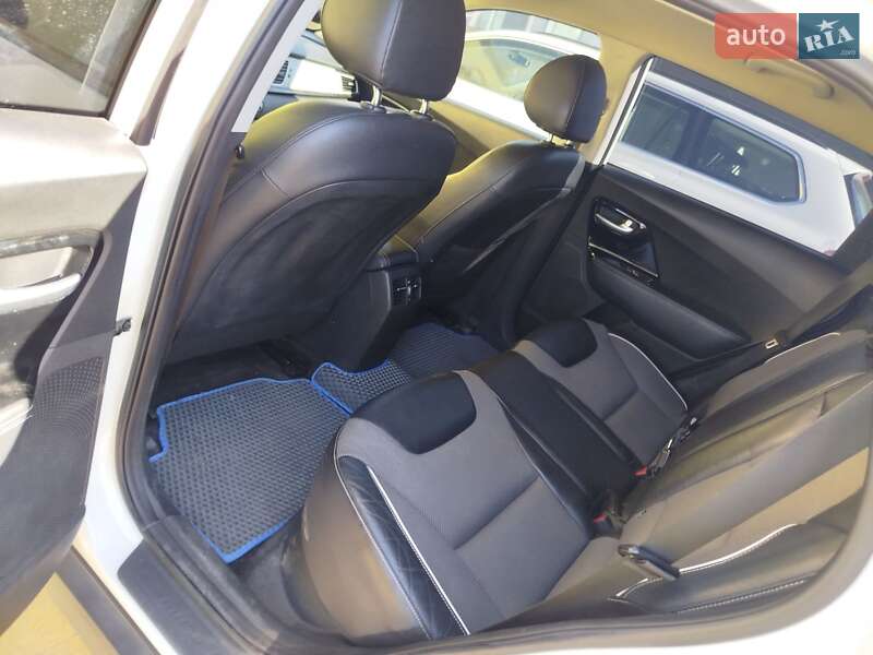 Позашляховик / Кросовер Kia Niro 2020 в Тернополі