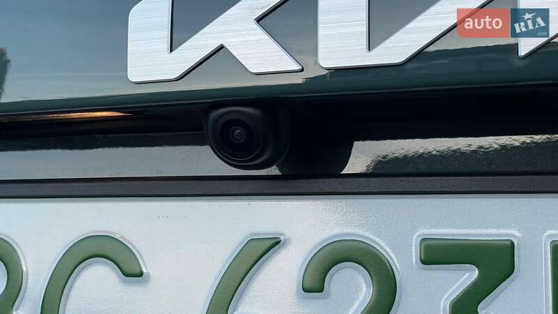 Позашляховик / Кросовер Kia Niro 2024 в Хирові