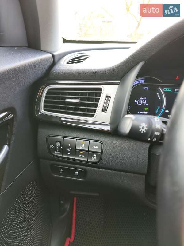 Позашляховик / Кросовер Kia Niro 2019 в Львові