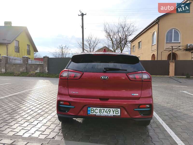 Позашляховик / Кросовер Kia Niro 2019 в Львові