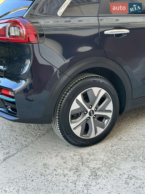 Внедорожник / Кроссовер Kia Niro 2019 в Ивано-Франковске