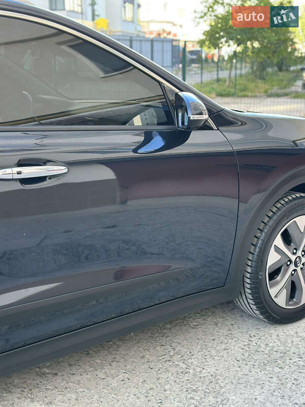 Внедорожник / Кроссовер Kia Niro 2019 в Ивано-Франковске