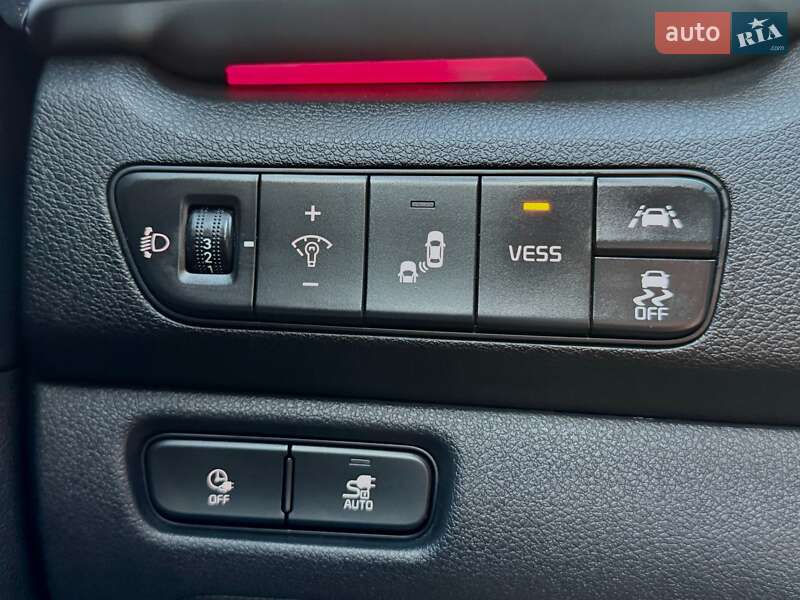 Внедорожник / Кроссовер Kia Niro 2020 в Львове