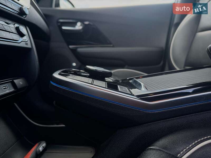 Внедорожник / Кроссовер Kia Niro 2020 в Львове