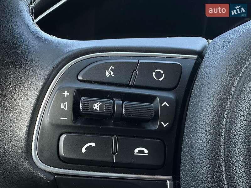 Внедорожник / Кроссовер Kia Niro 2020 в Львове