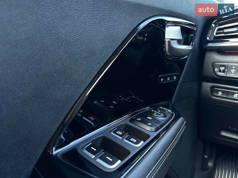 Внедорожник / Кроссовер Kia Niro 2020 в Львове