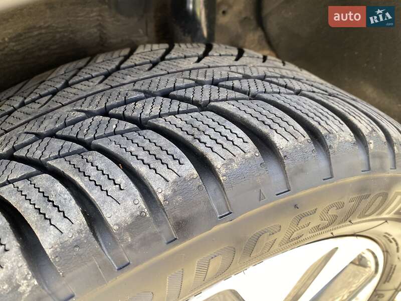 Внедорожник / Кроссовер Kia Niro 2020 в Львове