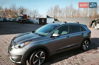 Позашляховик / Кросовер Kia Niro 2017 в Рівному