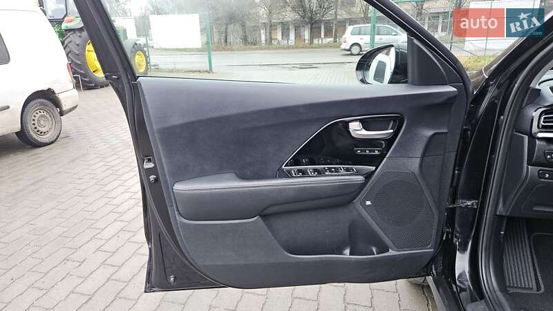 Внедорожник / Кроссовер Kia Niro 2020 в Радомышле фото 12 Внедорожник / Кроссовер Kia Niro 2020 в Радомышле