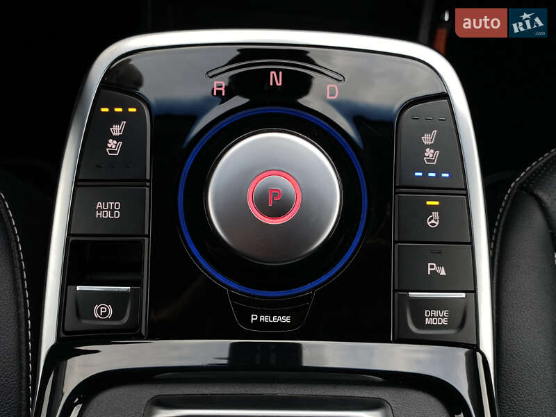 Внедорожник / Кроссовер Kia Niro 2020 в Львове