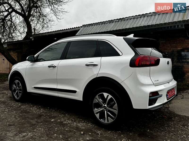 Внедорожник / Кроссовер Kia Niro 2020 в Казатине