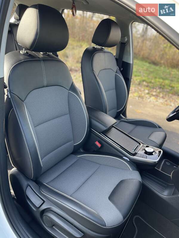 Внедорожник / Кроссовер Kia Niro 2021 в Хмельницком