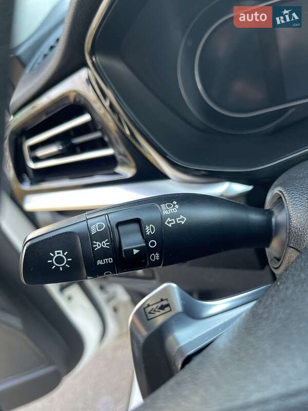 Внедорожник / Кроссовер Kia Niro 2021 в Хмельницком