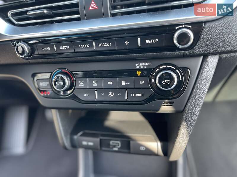 Внедорожник / Кроссовер Kia Niro 2021 в Хмельницком