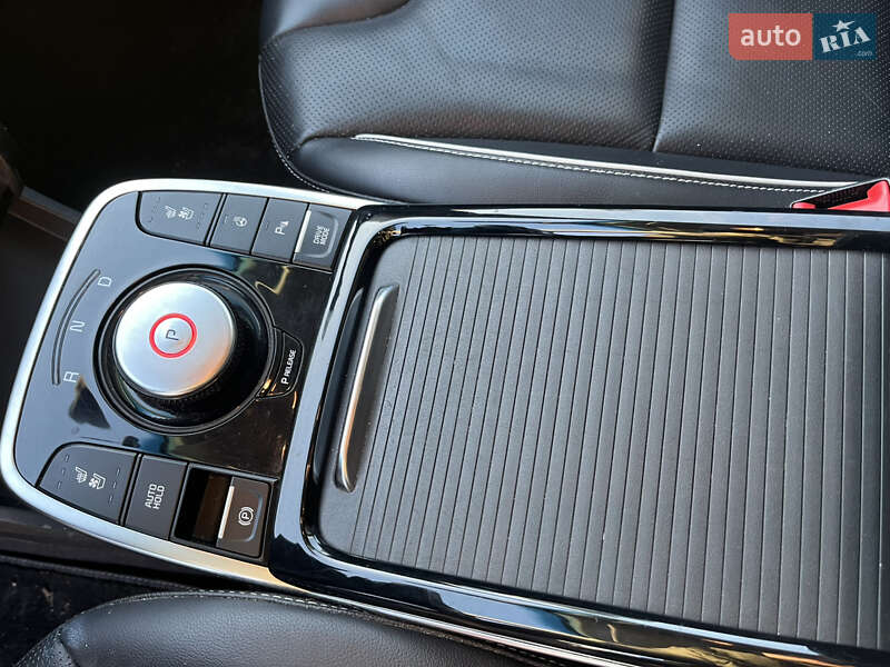 Внедорожник / Кроссовер Kia Niro 2019 в Ровно