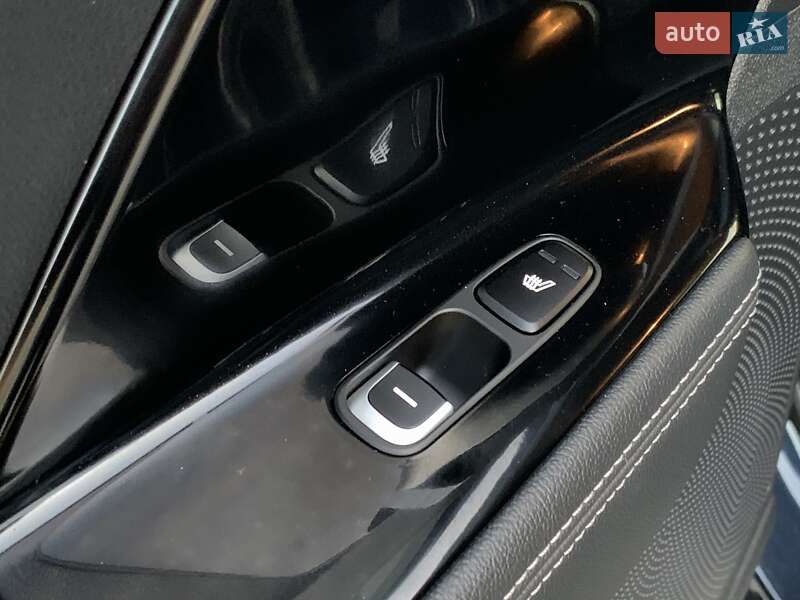 Внедорожник / Кроссовер Kia Niro 2020 в Бердичеве