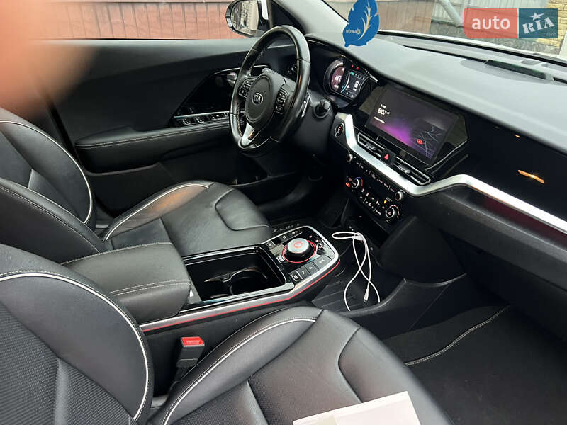 Внедорожник / Кроссовер Kia Niro 2020 в Полтаве