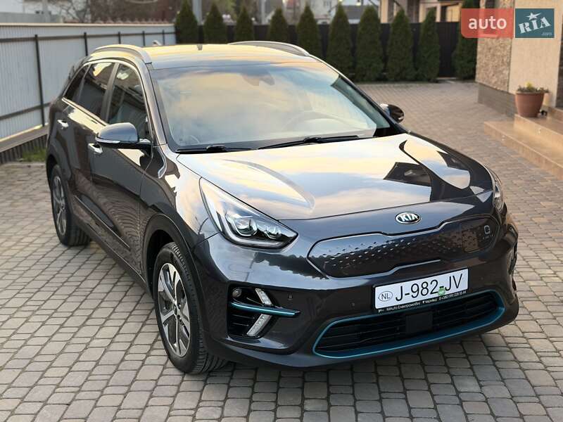 Внедорожник / Кроссовер Kia Niro 2020 в Черновцах