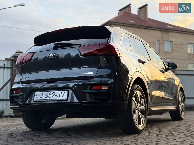 Внедорожник / Кроссовер Kia Niro 2020 в Черновцах