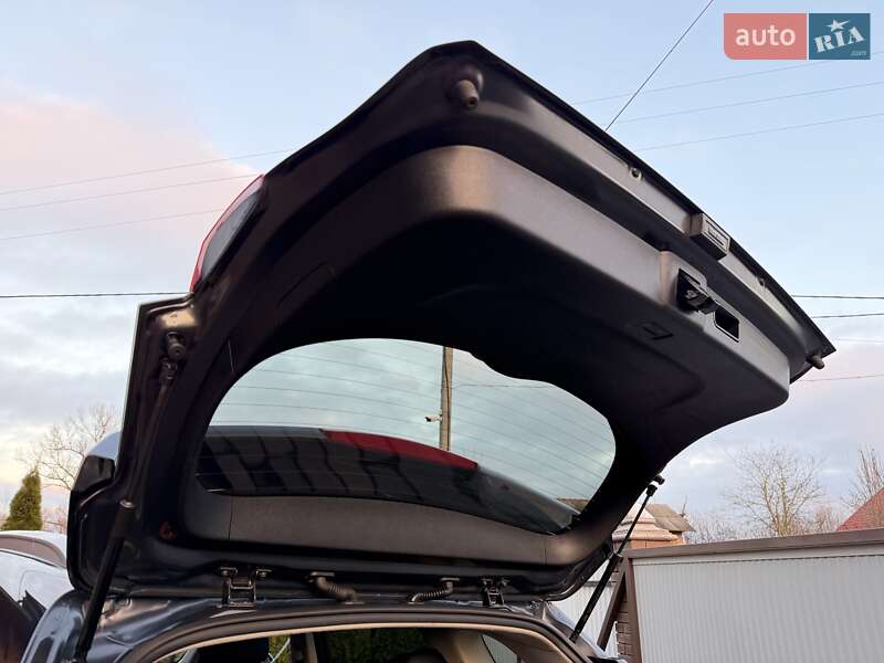 Внедорожник / Кроссовер Kia Niro 2020 в Черновцах