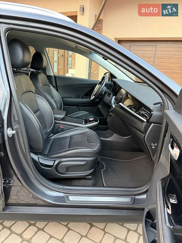 Внедорожник / Кроссовер Kia Niro 2020 в Черновцах