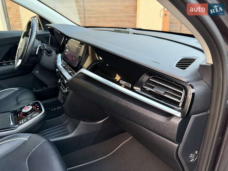 Внедорожник / Кроссовер Kia Niro 2020 в Черновцах