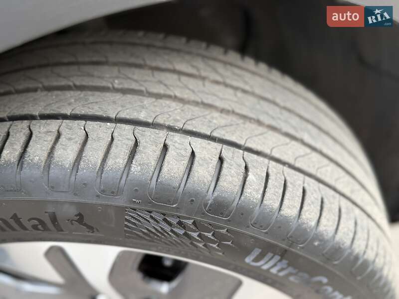 Внедорожник / Кроссовер Kia Niro 2020 в Ровно