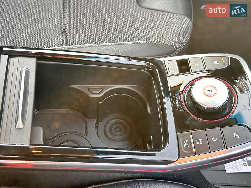 Внедорожник / Кроссовер Kia Niro 2020 в Тернополе