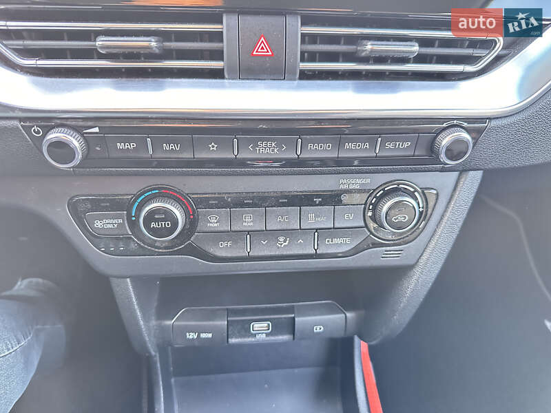 Внедорожник / Кроссовер Kia Niro 2020 в Тернополе