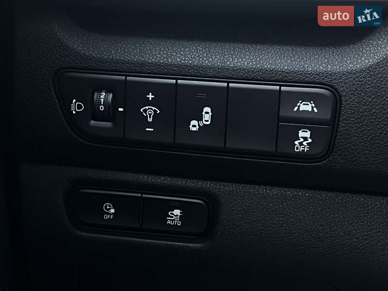 Внедорожник / Кроссовер Kia Niro 2022 в Луцке