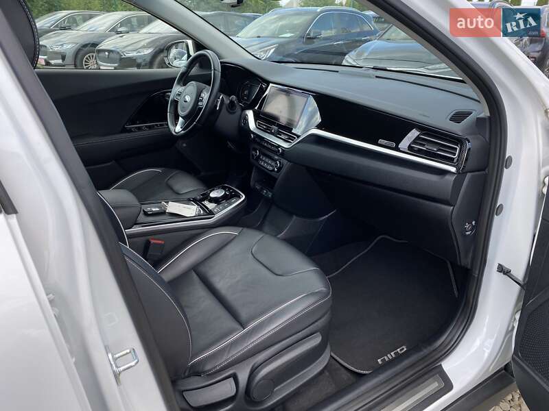 Внедорожник / Кроссовер Kia Niro 2020 в Львове