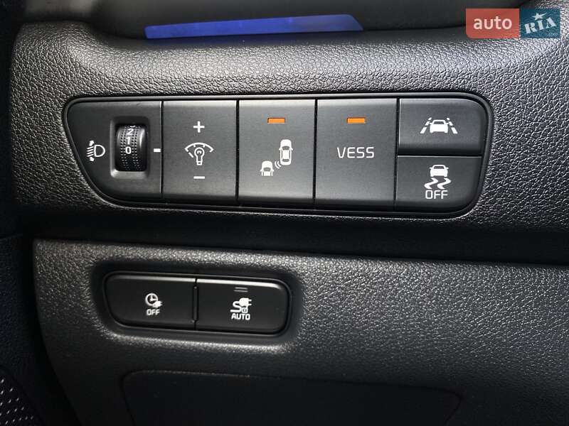 Внедорожник / Кроссовер Kia Niro 2020 в Львове